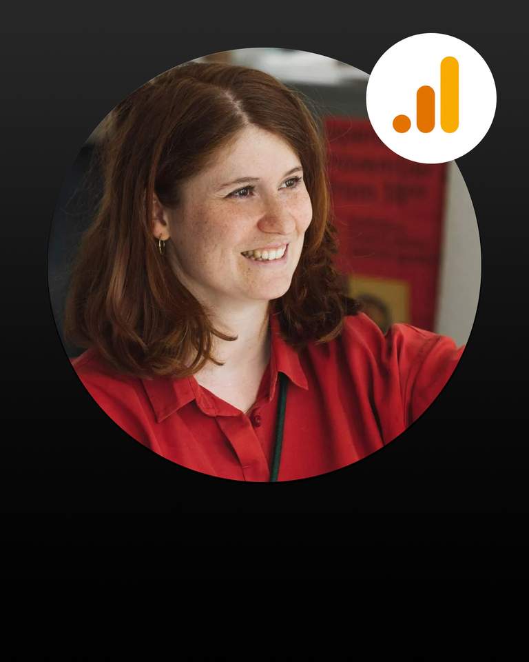 Image of Nora erklärt, wozu Google Analytics gut ist.