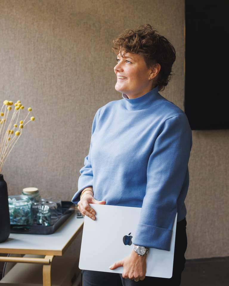 Image of Immer auf der Suche nach den besten Geschichten: Gretta startet als Senior Copywriterin