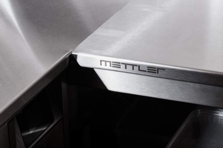 Image of Rebranding: zwischen Chromstahl und Persönlichkeiten